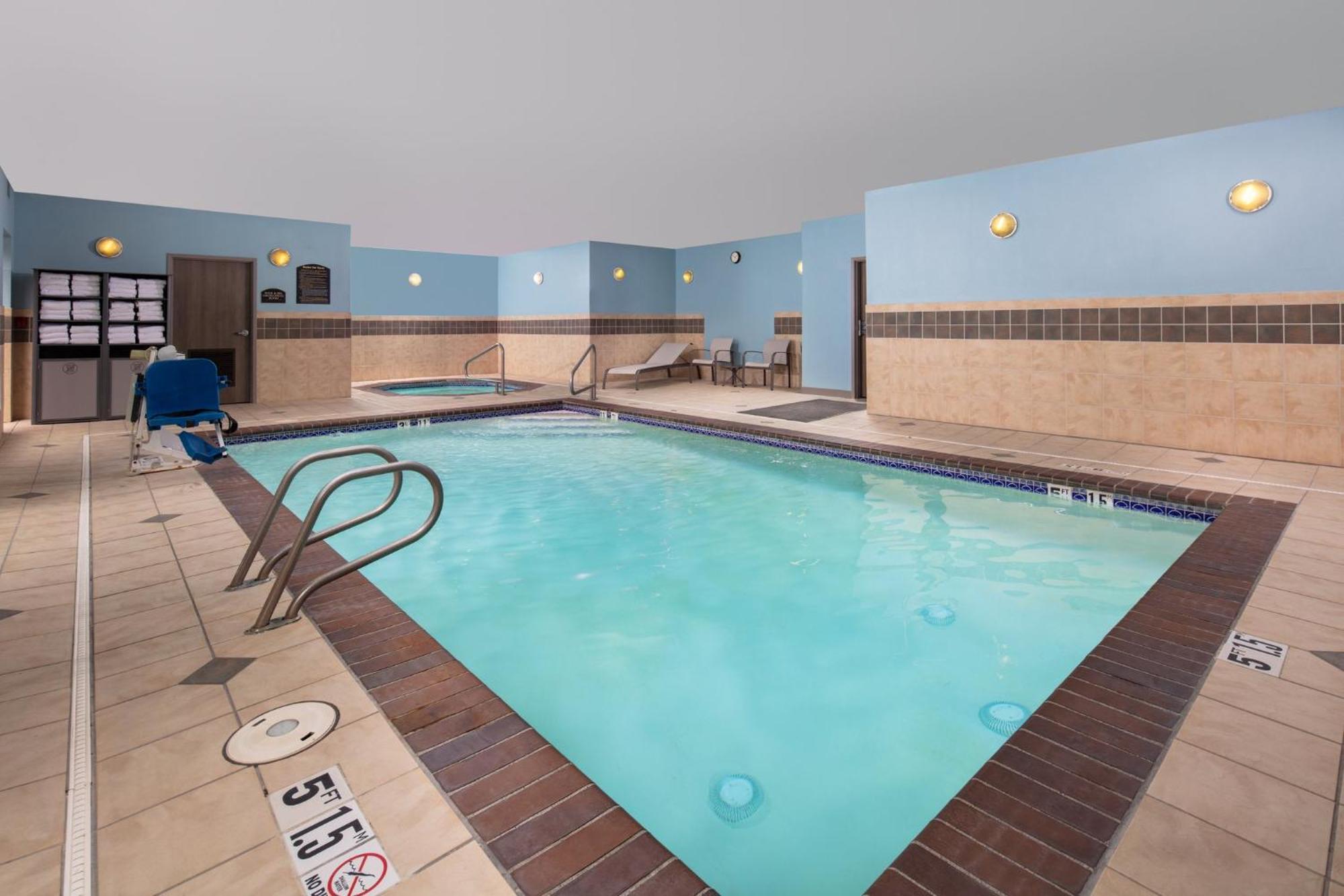 Holiday Inn Express Bothell By Ihg Ngoại thất bức ảnh