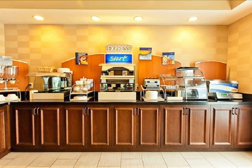 Holiday Inn Express Bothell By Ihg Ngoại thất bức ảnh